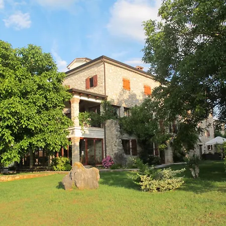 Πανσιόν Castello Rausch 4*